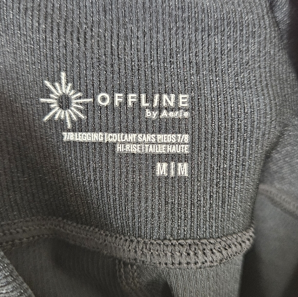 Offline by Aerie Ribbed Shine High Waisted 7/8 Legging in Black Size M - Picture 6 of 11